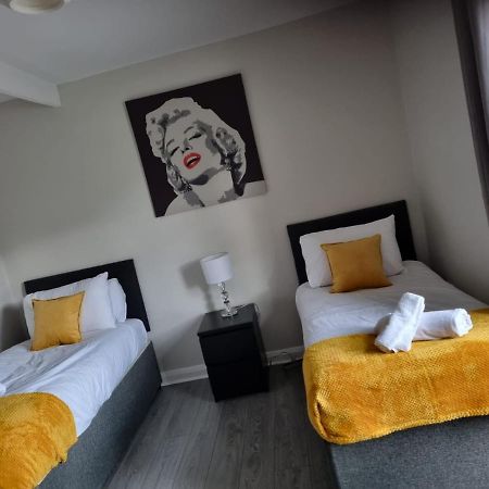 Grey Stone Studio Apartments Галифакс Экстерьер фото