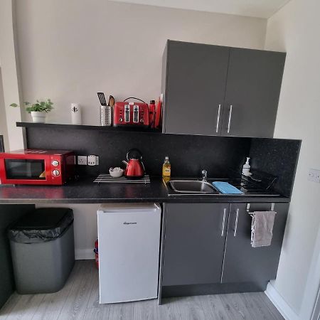 Grey Stone Studio Apartments Галифакс Экстерьер фото